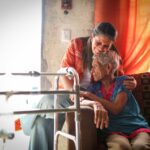 Entrega DIF Escobedo apoyo a familia afectada por incendio