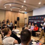 Por 60 años de labor docente, reconocen a la maestra Lupita