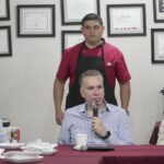 Interserrana fortalecerá conectividad y desarrollo; supervisa gobernador Tramo 3