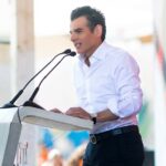 Reclaman santacatarinenses por mal estado de calles