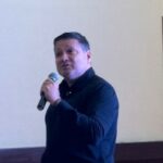 Diputados Víctor Pérez y Miguel Lechuga entregan en Santa Catarina paquetes escolares para alumnos de primaria