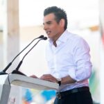 Se reúne Martha Herrera con jóvenes y líderes empresariales para dialogar sobre inteligencia artificial